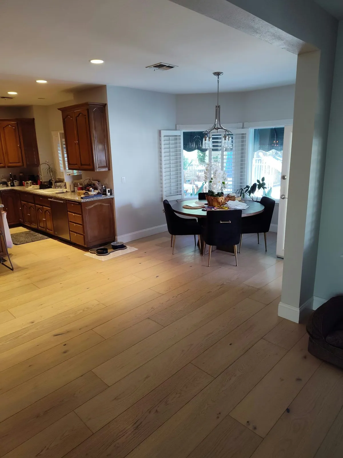 Kitchen & dining refresh — kitchen by Happy Homes Remodeling, Henderson, NV